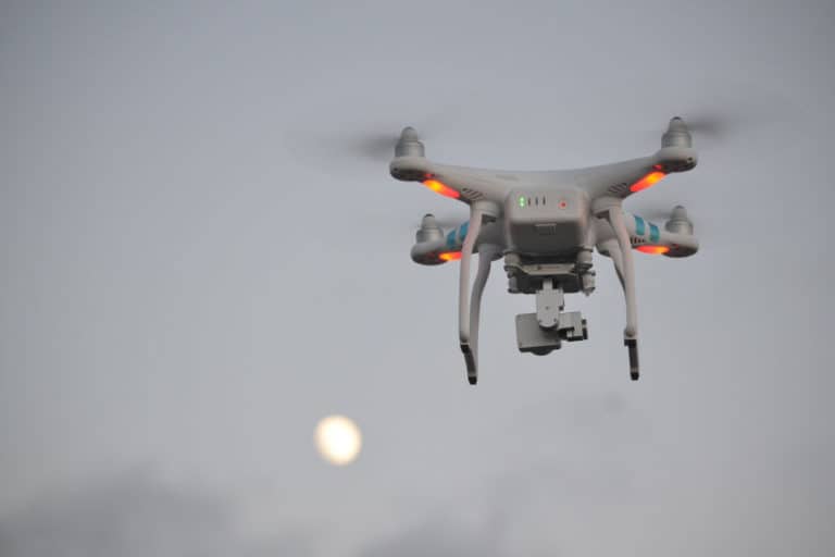 Can drones fly in rain? or will it crash? Tips For Drones